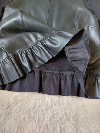Блузка женская кожаная черная с баской
в идеальном состоянии
Размер 46(М)
Замеры. . фото 5