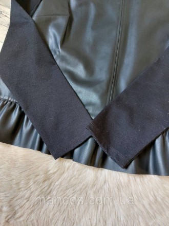 Блузка женская кожаная черная с баской
в идеальном состоянии
Размер 46(М)
Замеры. . фото 4