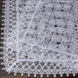 
Красивый платок для венчания 
Размер: 80х80 см
Цвет: белый
. . фото 1