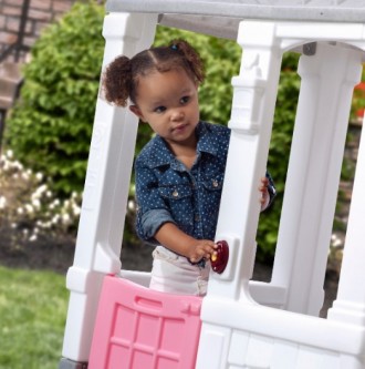 Коттедж Courtyard™ — розовый
Этот модный детский игровой домик идеально подходит. . фото 6