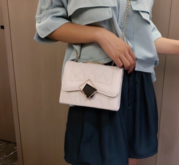 Женская мини сумочка клатч на цепочке, маленькая сумка через плечо
Характеристик. . фото 5