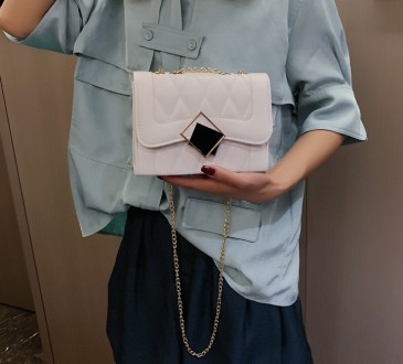 Женская мини сумочка клатч на цепочке, маленькая сумка через плечо
Характеристик. . фото 4