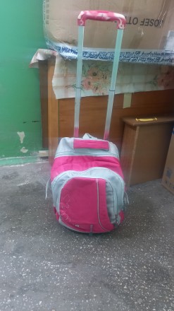 Рюкзак     с     мегающими    разными   огоньками    колёсами для     девочки   . . фото 4