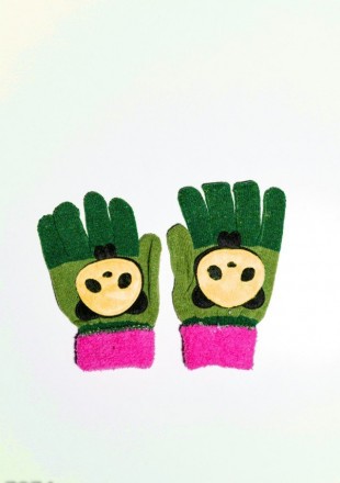 Яркие зеленые шерстяные демисезонные перчатки декорированные аппликациями-пандам. . фото 2