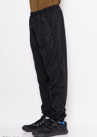 Однотонные черные комфортные мужские спортивные штаны прямого свободного широког. . фото 3