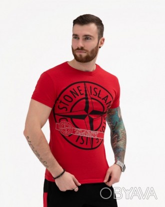 Красная эластичная футболка сшитая из хлопкового трикотажа. Модель с короткими р. . фото 1