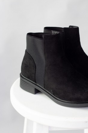 Женские ботинки черные Auggie 2520 Ботинки женские выполнены из искусственной за. . фото 5