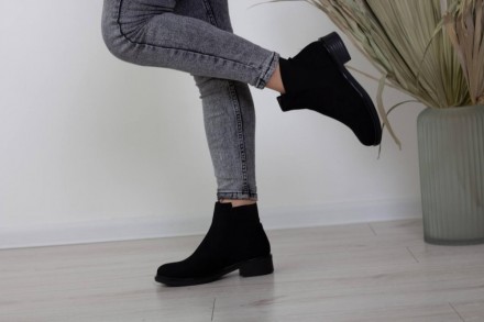 Женские ботинки черные Auggie 2520 Ботинки женские выполнены из искусственной за. . фото 4
