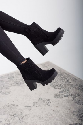 Женские ботинки черные Caji 2641 Ботинки женские выполнены из натуральной замши,. . фото 6