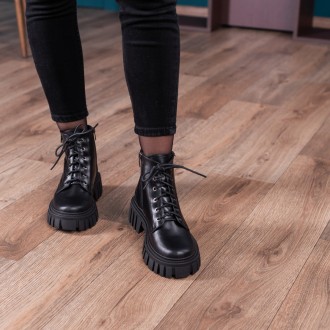 Женские ботинки черные Helix 3341 Ботинки женские выполнены из натуральной кожи . . фото 4