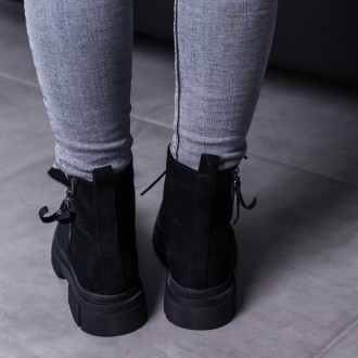 Женские ботинки черные Ivy 3468 Ботинки женские выполнены из искусственной замши. . фото 3