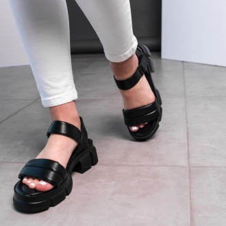 Жіночі чорні сандалії Tubby 3614
Сандалії зі штучної шкіри чорного кольору модне. . фото 7
