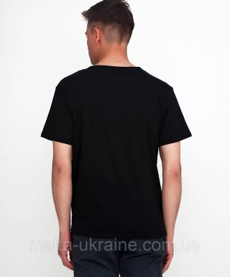 Эта черная футболка – выражение современного стиля и комфорта. Изготовленная из . . фото 5