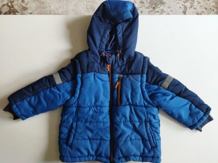 Продается детская трансформер куртка-жилетка на мальчика 1,5-2 года. Состояние х. . фото 2