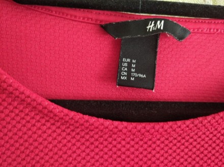 Красная нарядная кофточка блузка ,H&M, Камбоджа.
Цвет - обычный красный.
П. . фото 3