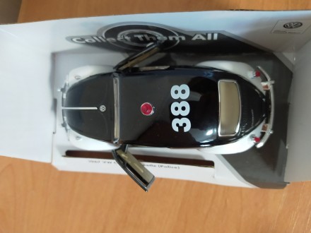 Машина металева KINSMART Поліція Volkswagen Classical Beetle 1967
	метал,
	інерц. . фото 10