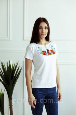 Футболка Барвиста
Жіноча футболка вишиванка - невід'ємна складова гардеробу кожн. . фото 2