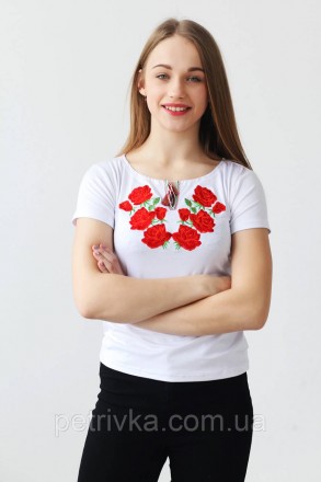 Вышивка Два цвета
Женская футболка вышиванка - неотъемлемая составляющая гардеро. . фото 6