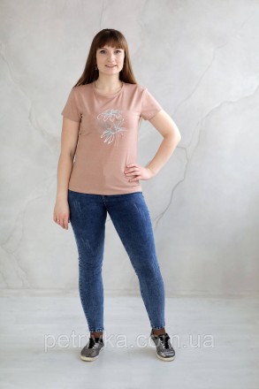 Жіноча футболка в стилі CASUAL, з вишитим принтом Ромашки
Висока якість тканини . . фото 3