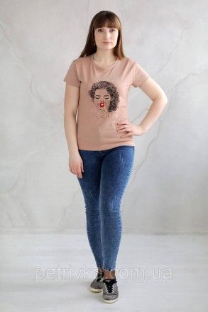 Жіноча футболка в стилі CASUAL, з вишитим принтом Дівчина.
Висока якість тканини. . фото 2