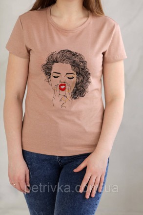 Жіноча футболка в стилі CASUAL, з вишитим принтом Дівчина.
Висока якість тканини. . фото 4