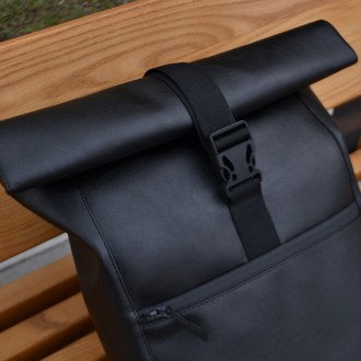  Характеристики рюкзака:
	внутри мягкий и защищен отдел для ноутбука с фиксаторо. . фото 7