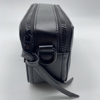 
Женская прямоугольная сумка через плечо 
Женская сумочка на широком ремне через. . фото 7