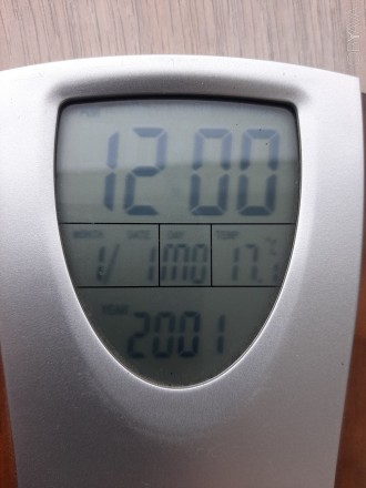 Будильник с термометром и календарем (уценка)

Размер 13,5 Х 9,5 см
Питание -. . фото 3