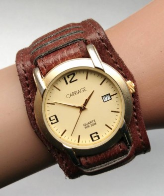 
Классические часы б/у из США, в очень хорошем состоянии с новым кожаным ремешко. . фото 6