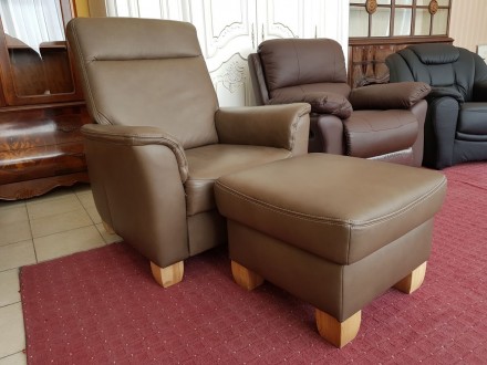 Новое кожаное кресло – с пуф (подставка для ног). Мебель очень мягкая и комфортн. . фото 7