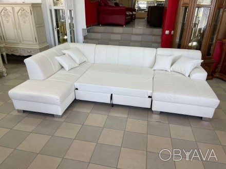 Новый кожаный угловой п-образный диван. Обтянут диван кожей белого цвета, задняя. . фото 1