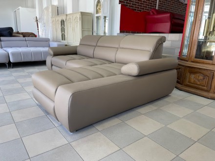 Новый кожаный угловой диван привезен из Европы.
Диван с релаксирующими подлокотн. . фото 3