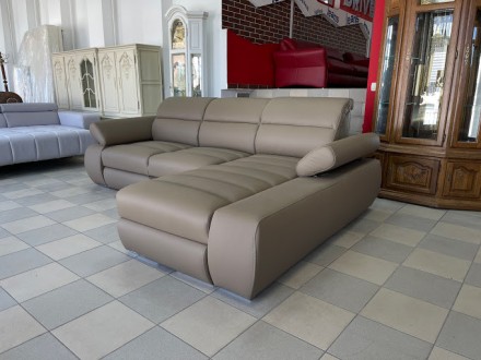 Новый кожаный угловой диван привезен из Европы.
Диван с релаксирующими подлокотн. . фото 9