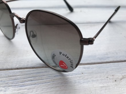 Подростковые очки с линзой Polarized
Polarized это качественная линза с защитой . . фото 3