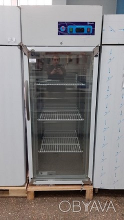 Шкаф холодильный 700л GNC740L1G
Шкаф холодильный 700л CustomCool 5060064 Смотрит. . фото 1