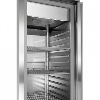 Просторный и умный - стильный холодильник из нержавеющей стали обеспечивает макс. . фото 3