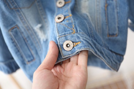 Детская джинсовая куртка для мальчика
Состав: 95% хлопок, 5% полиэстер
Размерная. . фото 4