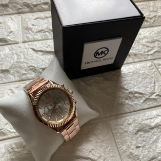 
Женские наручные часы в подарочной коробочке Michael Kors люкс реплика
Характер. . фото 10