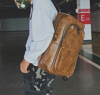 
Качественный мужской городской рюкзак на плечи, модный стильный ранец экокожа
Х. . фото 10