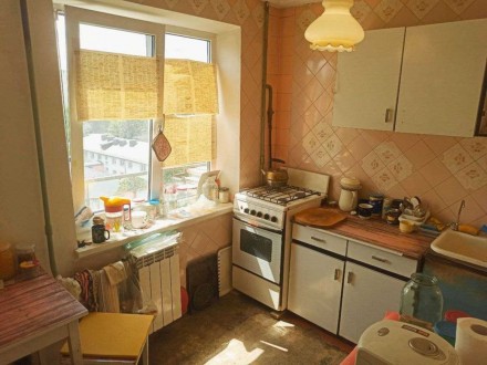 С риелторами не сотрудничаю!!! 
Продам 3х комнатную квартиру в Днепровском район. . фото 3