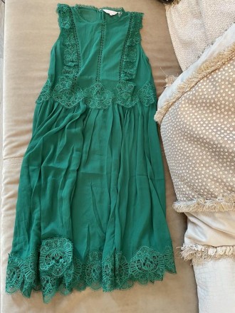 Зеленое платье миди с кружевом и оборками Porrla Ted Baker. Летнее идеальное пла. . фото 3