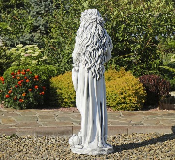 Садовая фигура Богиня Изобилия выполнена из «искусственного камня» в сером цвете. . фото 6