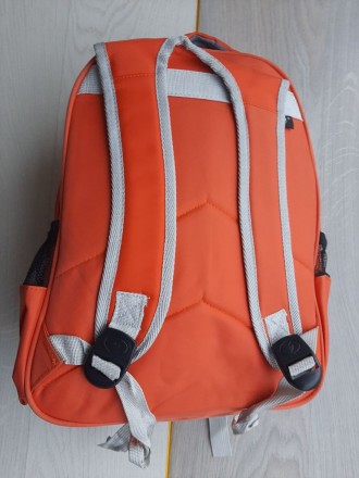 Детский рюкзак Микки Маус (оранжевый)

Размер 36,5 Х 29 Х 20,5 см. . фото 3