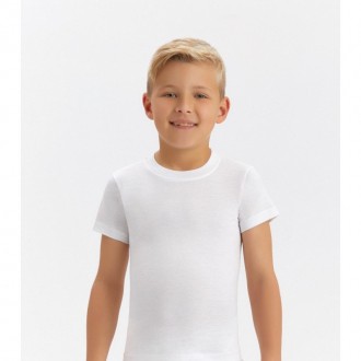 
Майка для хлопчика арт-2222
колір білий
Склад: 100% бавовна.
Розмір:
1 на ріст . . фото 2