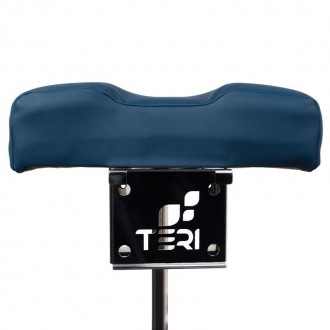 Профессиональная настольная вытяжка Teri Turbo M и синяя подставка для педикюра
. . фото 7