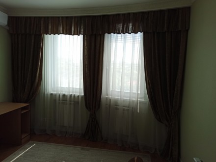 Продам готовые шторы в классическом стиле с ламбрекеном. Качественная дорогая тк. . фото 8