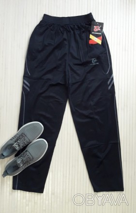 Код товара: 2029.1
Мужские спортивные штаны с двумя карманами, нижняя часть штан. . фото 1