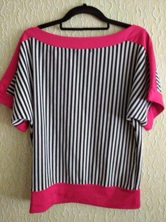 Летняя кофточка,блузка,футболка.
Цвет- белый,черный,красно-розовый.
Ширина пер. . фото 3