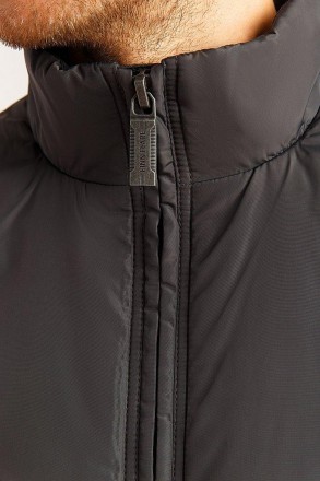 Короткая мужская куртка от финского бренда Finn Flare – отличное приобрете. . фото 6