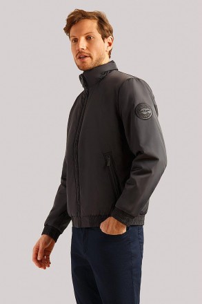 Короткая мужская куртка от финского бренда Finn Flare – отличное приобрете. . фото 3